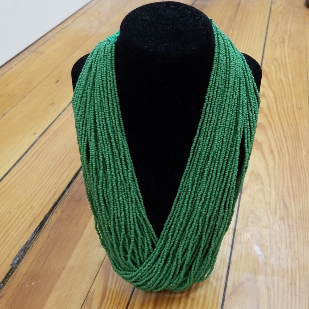 Green bread necklace
